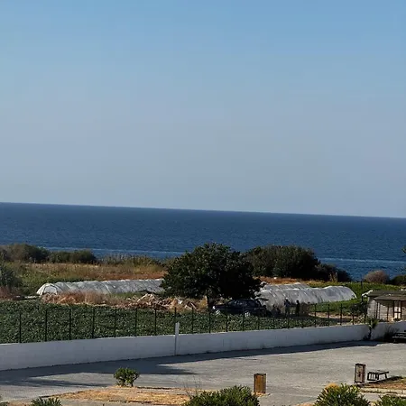 Girne, Private Close To The Sea And Villa Nicosia