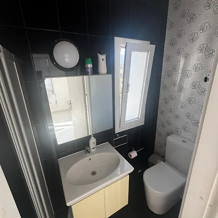 Villa Girne, Private Close To The Sea And